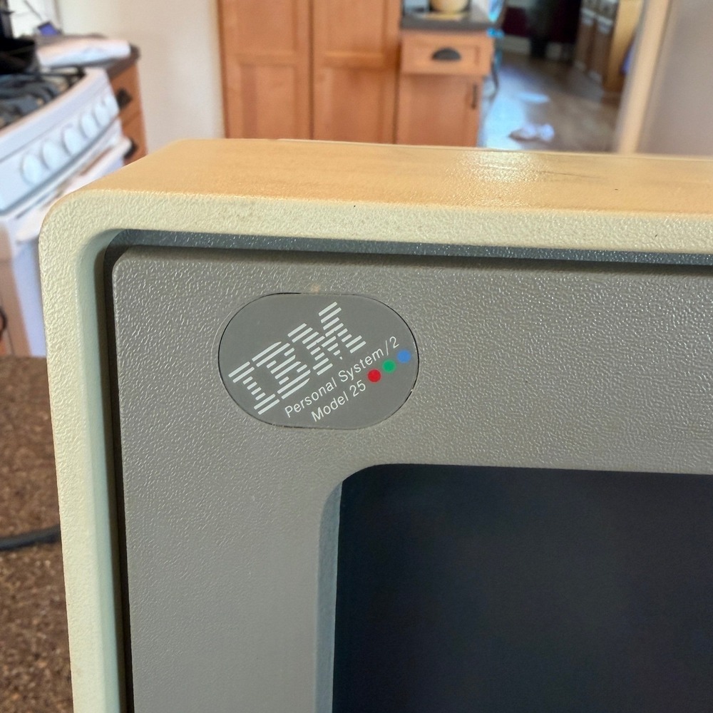 IBM PS/2 Model 25 All-in-One Computer Vintage 512KB RAM Beige Type 8525 - Picture 4 of 16